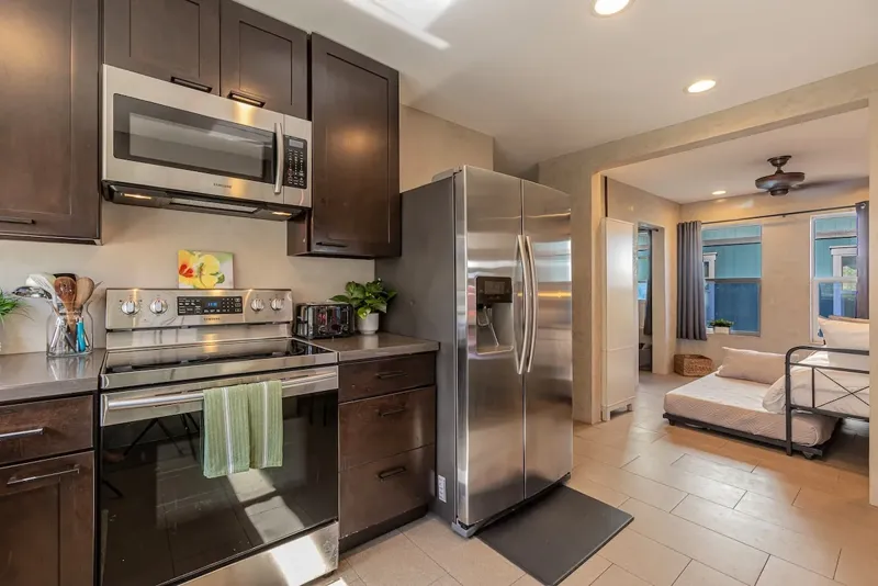 Work-Friendly 2BR
