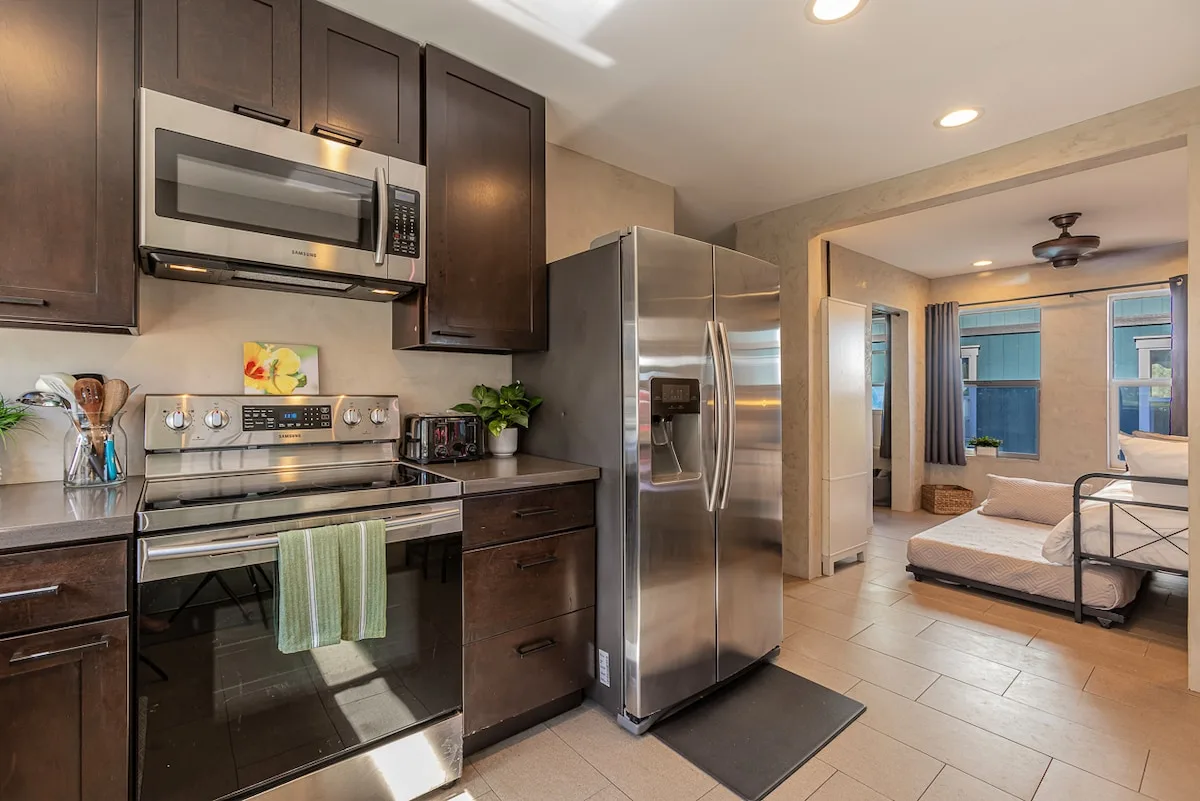 Work-Friendly 2BR